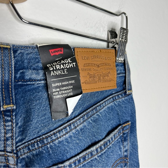 NWT Levi’s Ribcage Straight Ankle Jean Super High Rise Sz 27 - Picture 3 of 11